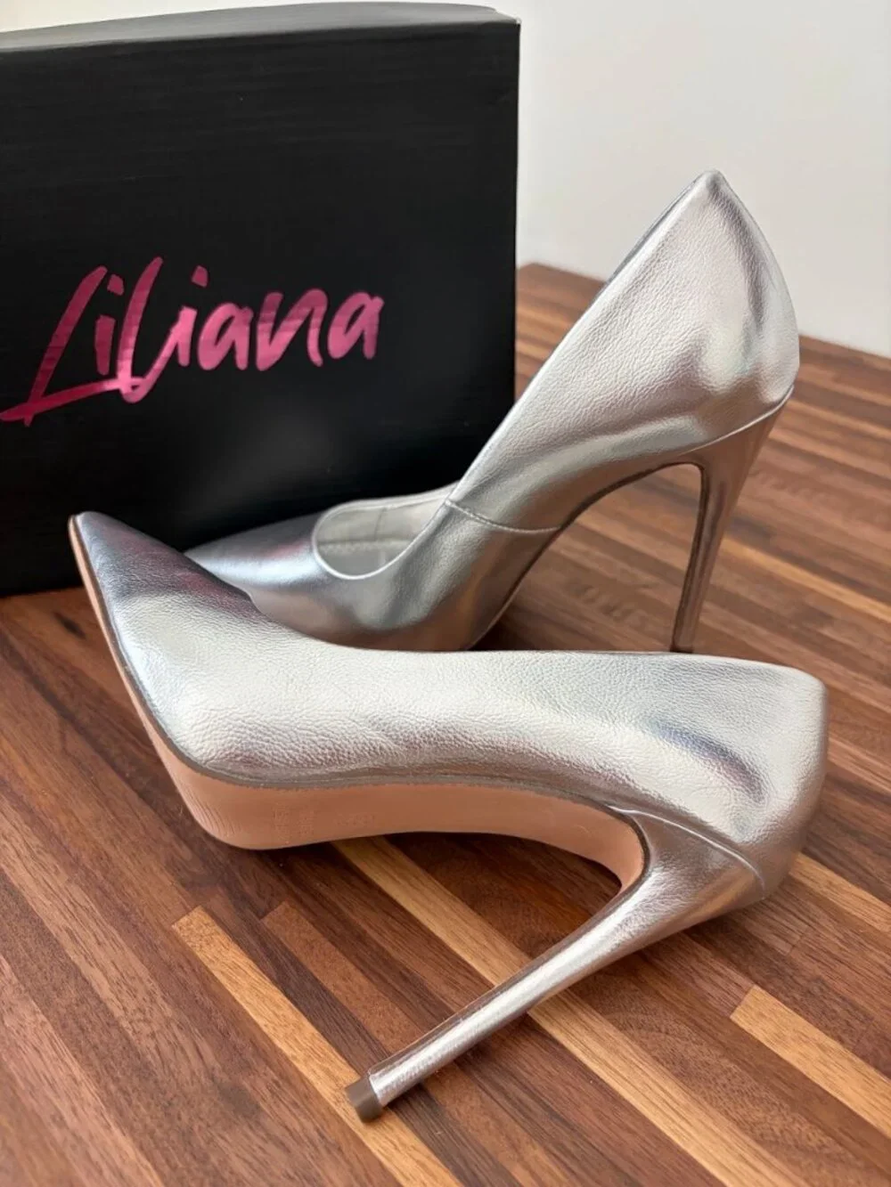 Liliana Metallic Silver Pointed Toe Classic Pumps